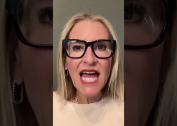 #maga JD Vance EMBARASSES Himself For Trump