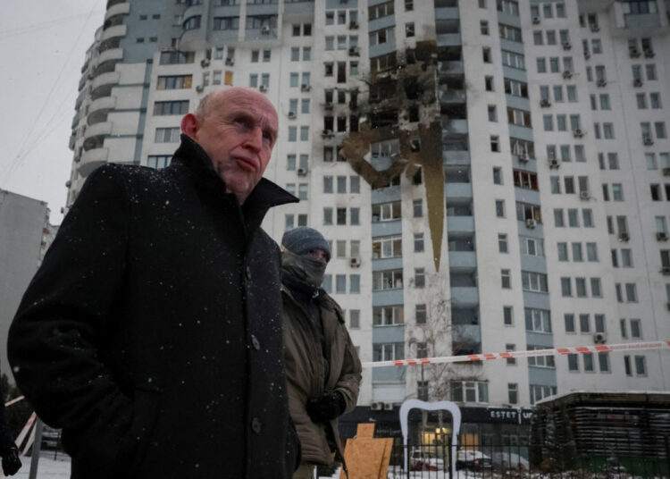 Russia makes use of its new hypersonic missile in main assault on Ukraine and warning to the West