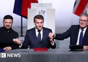 UK and France to ship troops to Ukraine if peace deal agreed with Russia