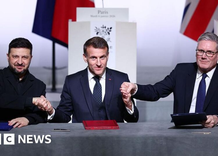 UK and France to ship troops to Ukraine if peace deal agreed with Russia