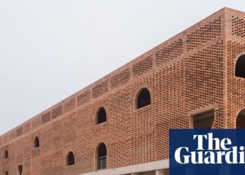 Historic market in Kinshasa able to reopen to one million buyers a day after five-year makeover | World growth