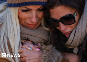 Mourners collect at mass for Swiss bar hearth victims