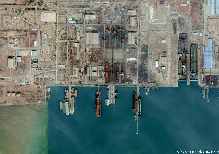 1 killed after explosion hit Bandar Abbas Port 1 killed after explosion hit Bandar Abbas Port