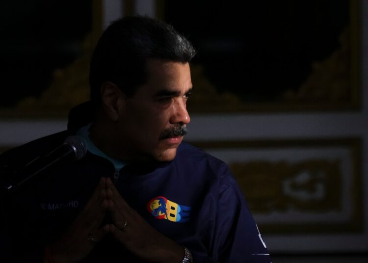 Contained in the frantic world race to search out an escape route for Maduro
