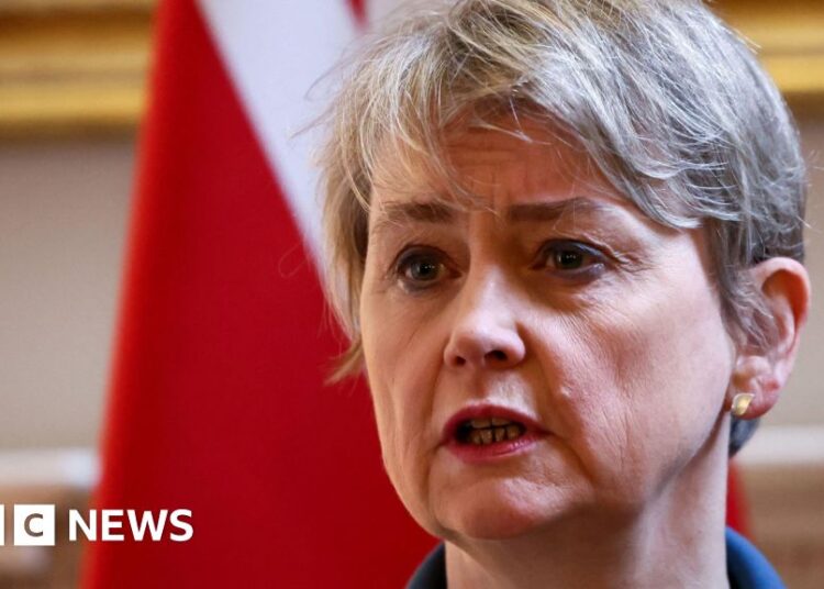 UK holds off becoming a member of Trump’s peace board over Putin issues UK holds off becoming a member of Trump’s peace board over Putin issues