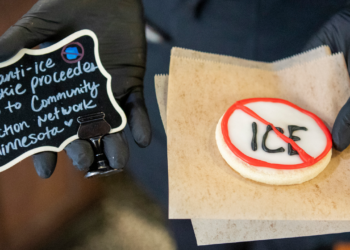 San Francisco bakery proprietor sells Anti-ICE cookies as protest