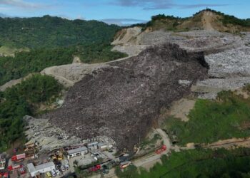 Landfill collapse kills 1 and leaves no less than 27 lacking, Philippine police say