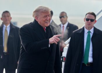 Trump arrives to deal with Davos World Financial Discussion board as U.S. allies push again in opposition to Greenland takeover bid