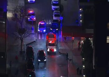 Officer-involved capturing with a knife-wielding suspect inside NYC hospital