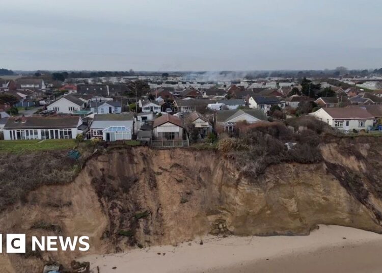 Fourteen clifftop properties in Hemsby are dealing with ‘imminent collapse’