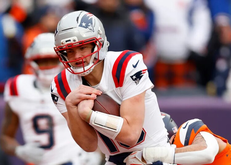 NFL information: Patriots high Broncos to win AFC title