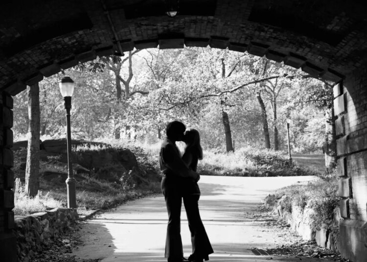 Are boyfriends embarrassing now? | Vox Are boyfriends embarrassing now? | Vox