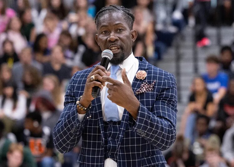 Former Iowa faculty superintendent detained by ICE to plead responsible