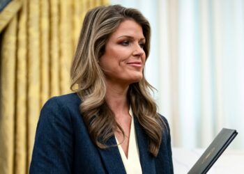 Federal decide orders Lindsey Halligan to elucidate US lawyer title use Federal decide orders Lindsey Halligan to elucidate US lawyer title use