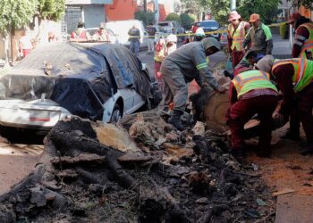 Earthquake with a preliminary magnitude of 6.5 rattles southern and central Mexico Earthquake with a preliminary magnitude of 6.5 rattles southern and central Mexico