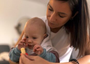 Early peanut introduction cuts allergy danger by 27%, new research finds