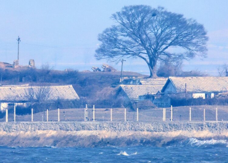 North Korea vows response because it accuses the South of flying drones throughout border