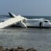 Passengers Stroll Away After Aircraft Ends Up in Ocean