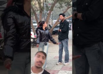 #gf chhod doge#entertainmentshorts#humorous#comedy#viralvedio#prankvedio#shortsfeed#