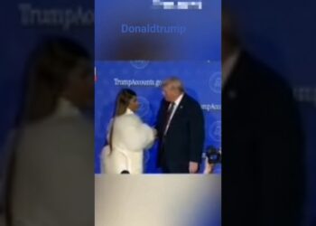 donald trump Rapper Nicki Minaj praised President Trump after #americanews #usanews #usa #breaking