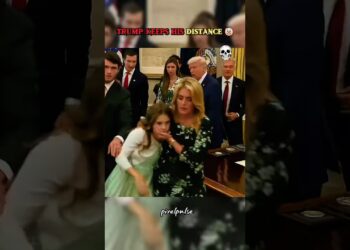 Trump retains his distance | Putin loves animals 🔥