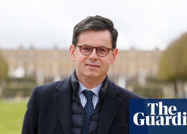 Macron appoints new head of crisis-hit Louvre after jewelry heist | Paris