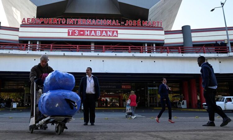 As US squeezes Cuba’s oil provide, airways rethink flights and Havana rations well being companies