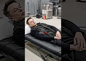 Joe Rogan Reacts to Elon Musk Work Ethic | #joerogan #podcast #shorts