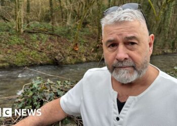 Flood-prone Ynysybwl houses to be purchased and bulldozed by council – BBC
