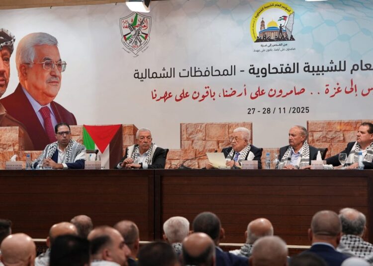 Abbas publishes Palestinian Authority draft structure
