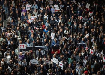 Arab, Jewish protesters prove in document numbers for Tel Aviv anti-crime demonstration