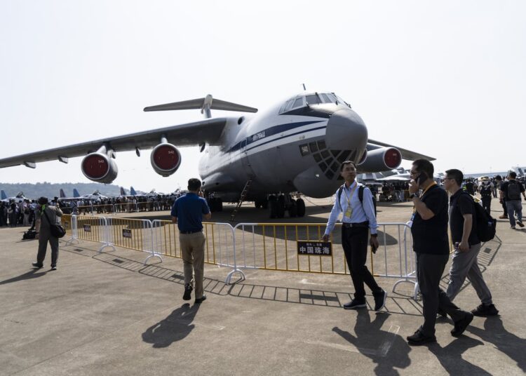 Russian cargo airplane arrives in Cuba, echoing frantic Caracas buildup Russian cargo airplane arrives in Cuba, echoing frantic Caracas buildup