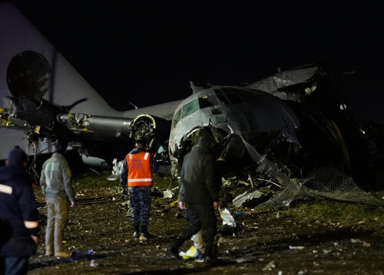 Bolivian navy airplane carrying banknotes crashes close to capital, killing 20 | Aviation Information Bolivian navy airplane carrying banknotes crashes close to capital, killing 20 | Aviation Information