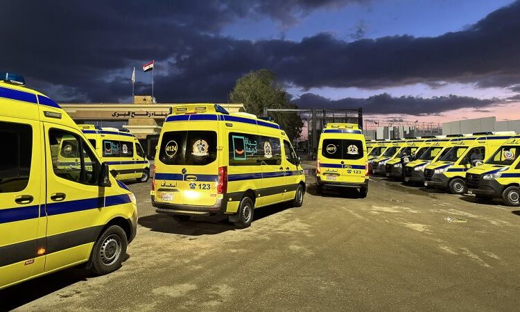 Confusion at reopening of Rafah crossing leaves Palestinians stranded