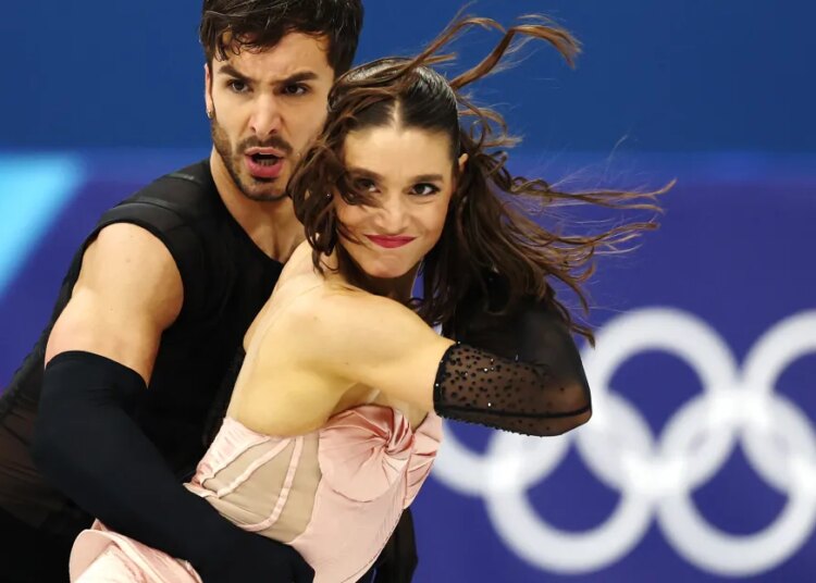 Laurence Fournier Beaudry and Guillaume Cizeron are getting ready to a controversial Olympic ice dance gold