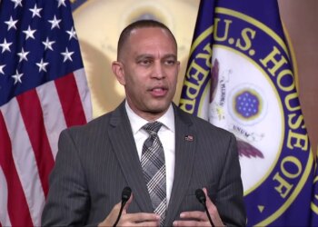 Hakeem Jeffries says Republicans ‘accomplished eff’d up’ with Texas redistricting