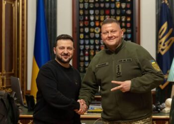 Ukraine’s ex-army chief reveals to AP a rift with Zelenskyy Ukraine’s ex-army chief reveals to AP a rift with Zelenskyy