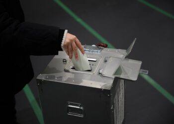 Hawkish Japanese prime minister hopes for large election win