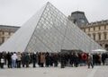 Louvre Museum chief resigns in wake of jewels heist Louvre Museum chief resigns in wake of jewels heist