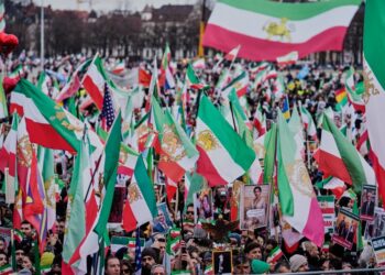 Supporters of Iran’s exiled crown prince rally for regime change in Munich