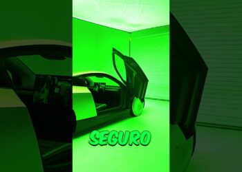 Elon Musk ya va con todo, hizo los coches que no son coches