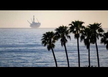 Trump Orders California Coastal Oil Drilling Restart: Environmental Issues Rise