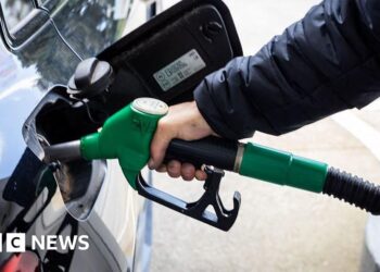 Asia shares slide as US and Iran threaten to accentuate warfare