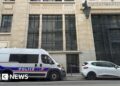 Three arrested in Paris after tried bomb assault outdoors Financial institution of America – BBC