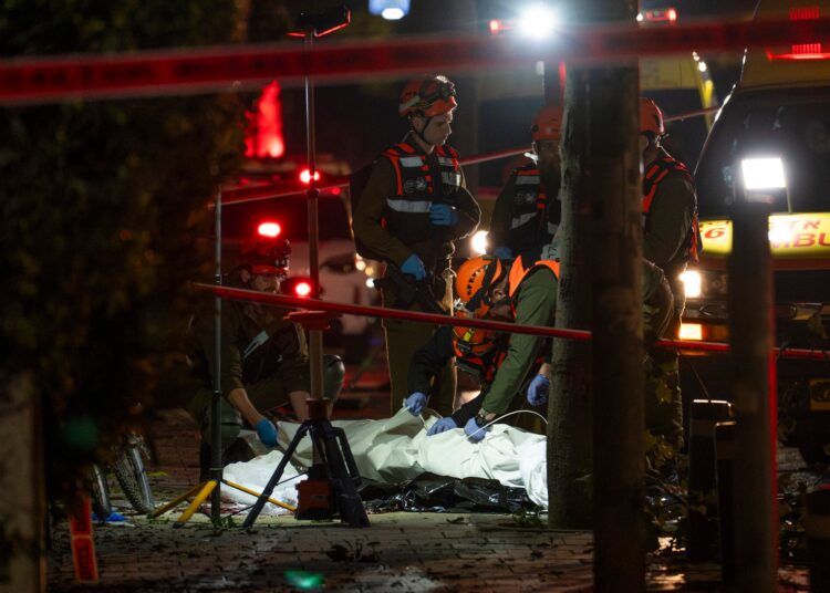 One killed, a number of wounded in Iranian ballistic missile assault on central Israel