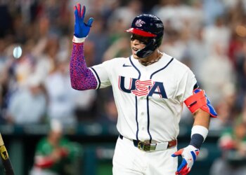 Group USA snaps shedding streak to Mexico with key WBC victory