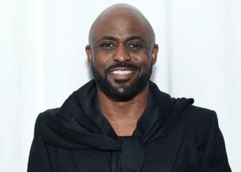 Wayne Brady slaps AEW wrestler at Revolution
