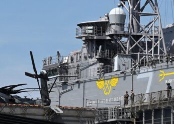 2nd Marine Expeditionary Unit of round 2,200 Marines, 3 warships headed to Center East as Iran struggle continues