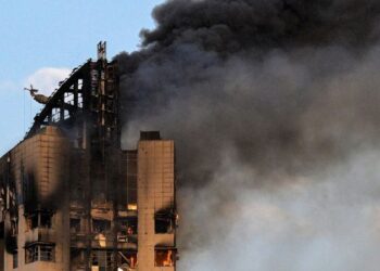 Dwell updates: Iran battle information: Iran vows revenge after prime safety chief killed in Israeli strike