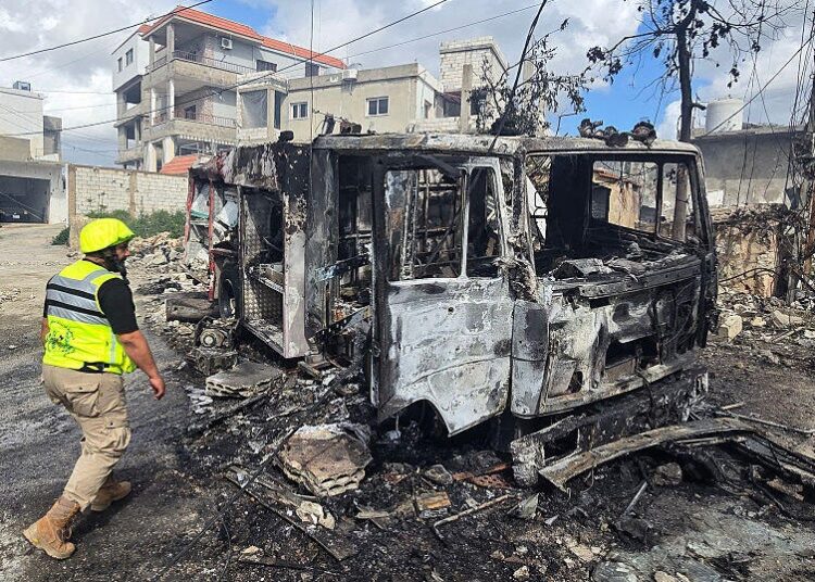 Trump renews risk to Iran’s energy crops as conflict sends oil costs hovering once more Trump renews risk to Iran’s energy crops as conflict sends oil costs hovering once more